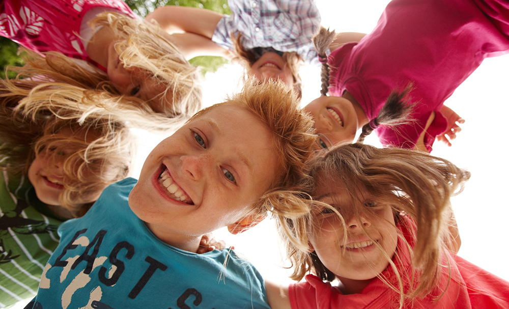 Im Kindesalter die Weichen für gesunde Zähne stellen.